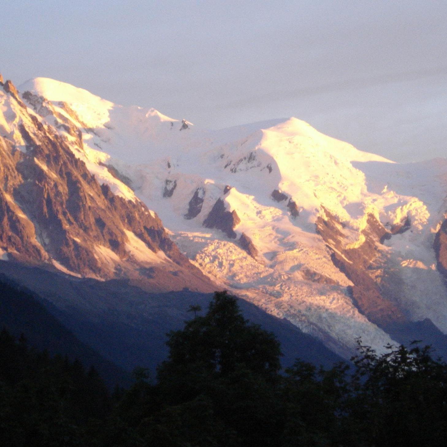 Vue de la terrasse sur le Mont-Blanc